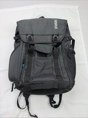 Thule Black and Gray Men's Laptop Backpack